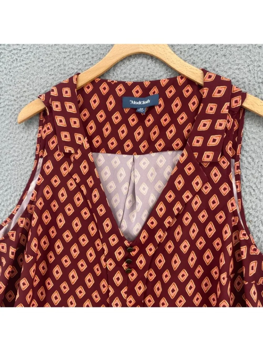 ModCloth 2X Plus Brown Pattern Sleeveless Collared V Neck Blouse Pullover Casual
